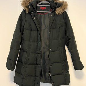 Merona Women's Puffy Coat Size Medium